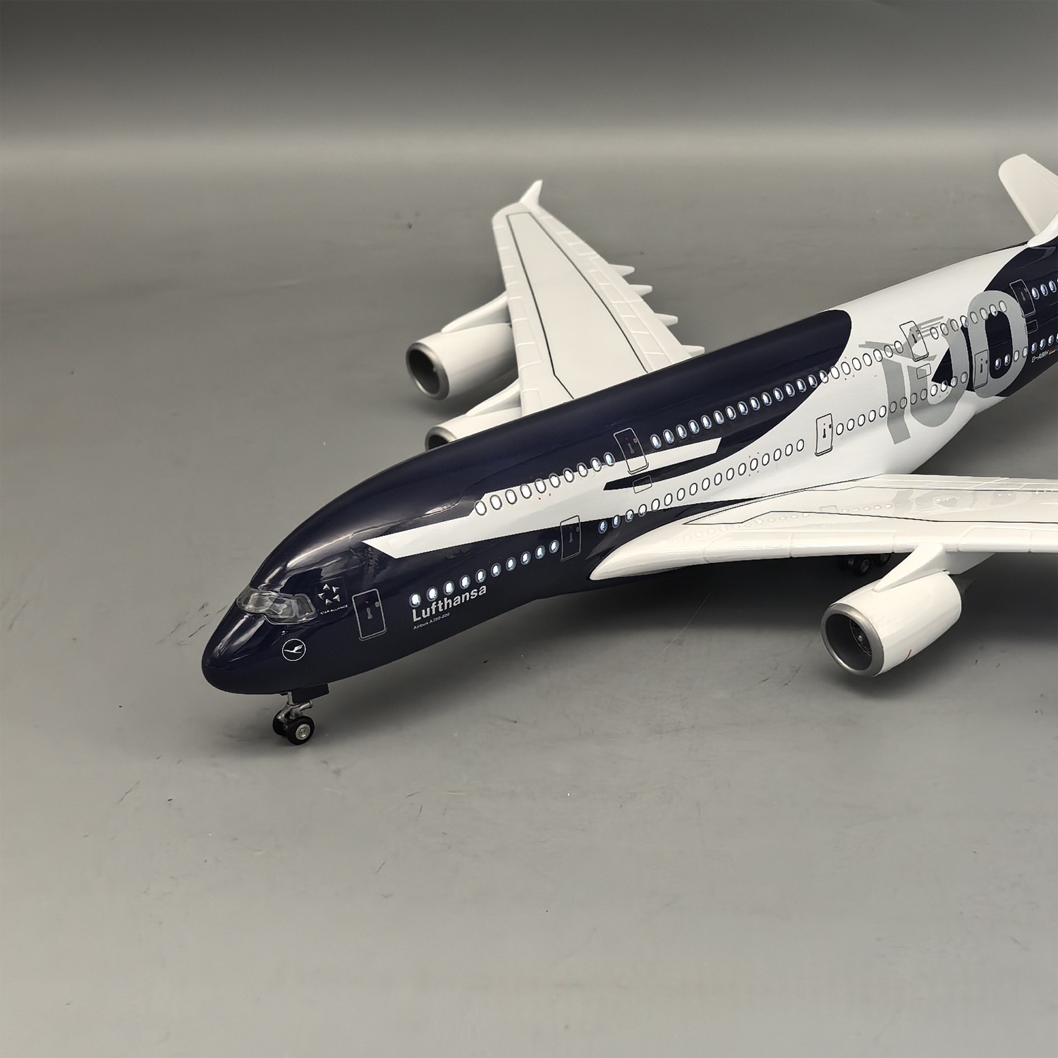 Neues 45cm Lufthansa A380 100  – Model Kit Store Bewertung und Preis