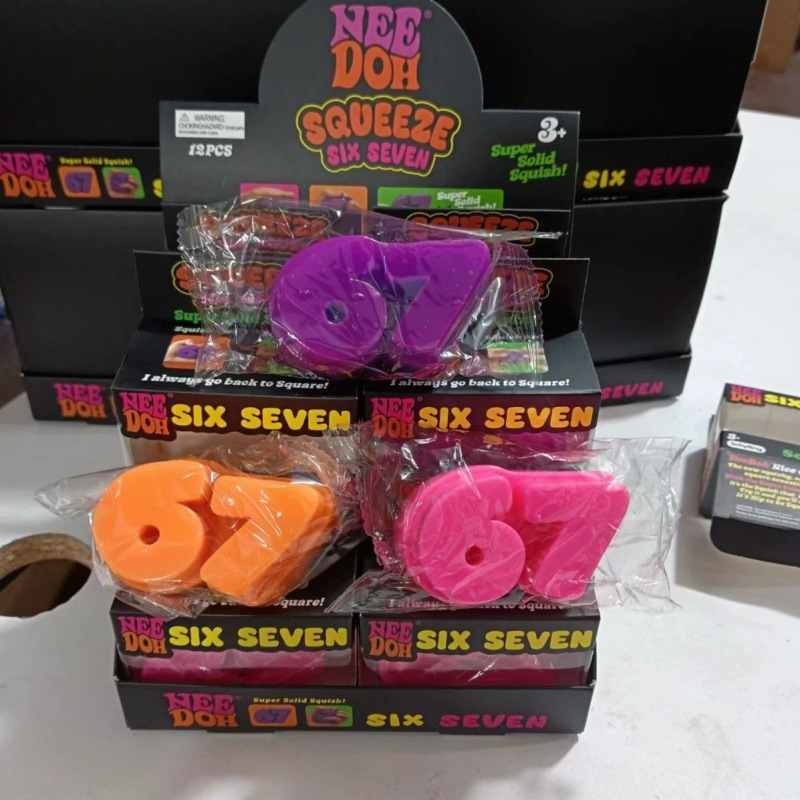 Sechs-Sieben-Zahlen TPR Squish – Model Kit Eva Bewertung und Preis
